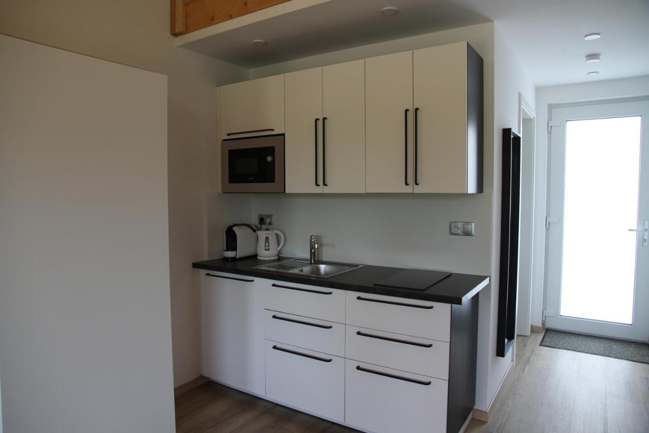 Apartmany Hluboka Nad Vltavou S Vyhledem Na Zamek Exteriér fotografie