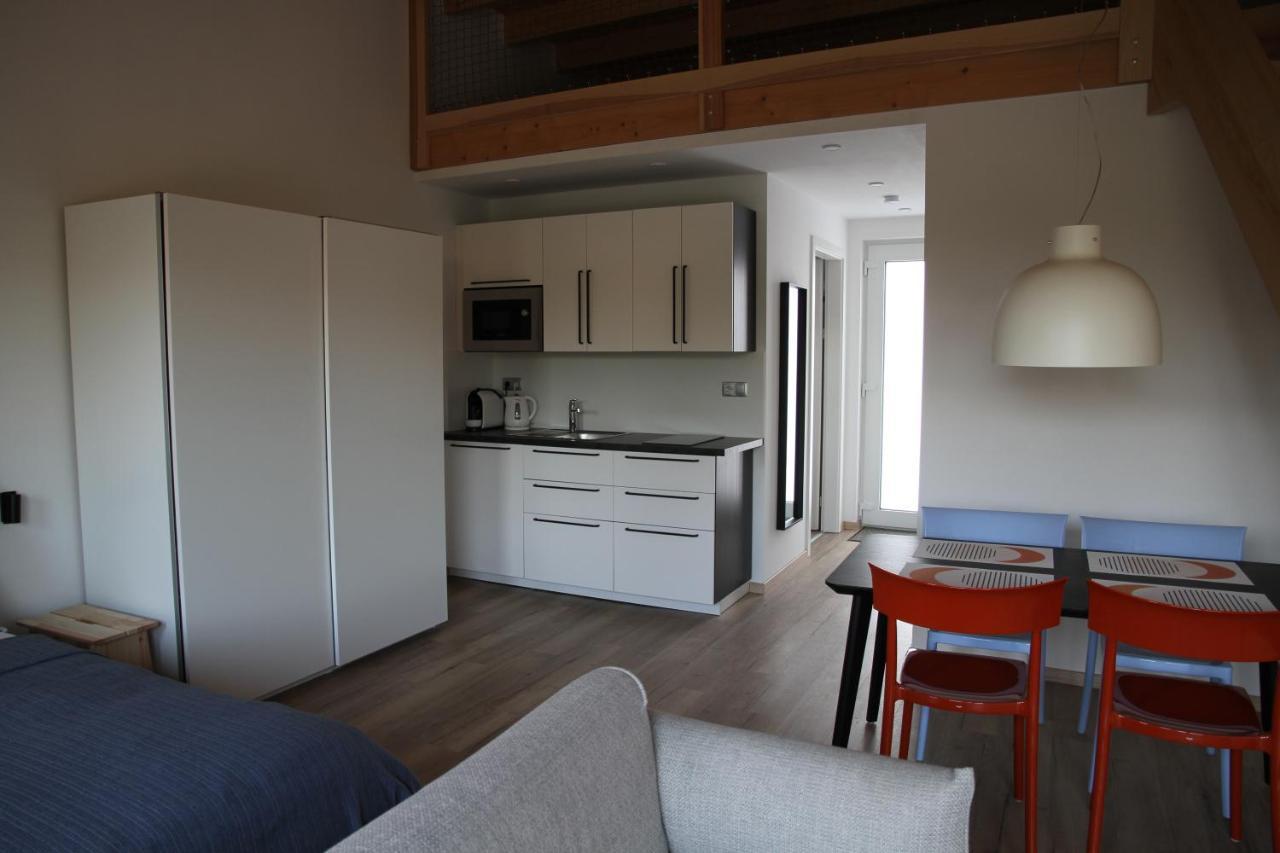 Apartmany Hluboka Nad Vltavou S Vyhledem Na Zamek Exteriér fotografie